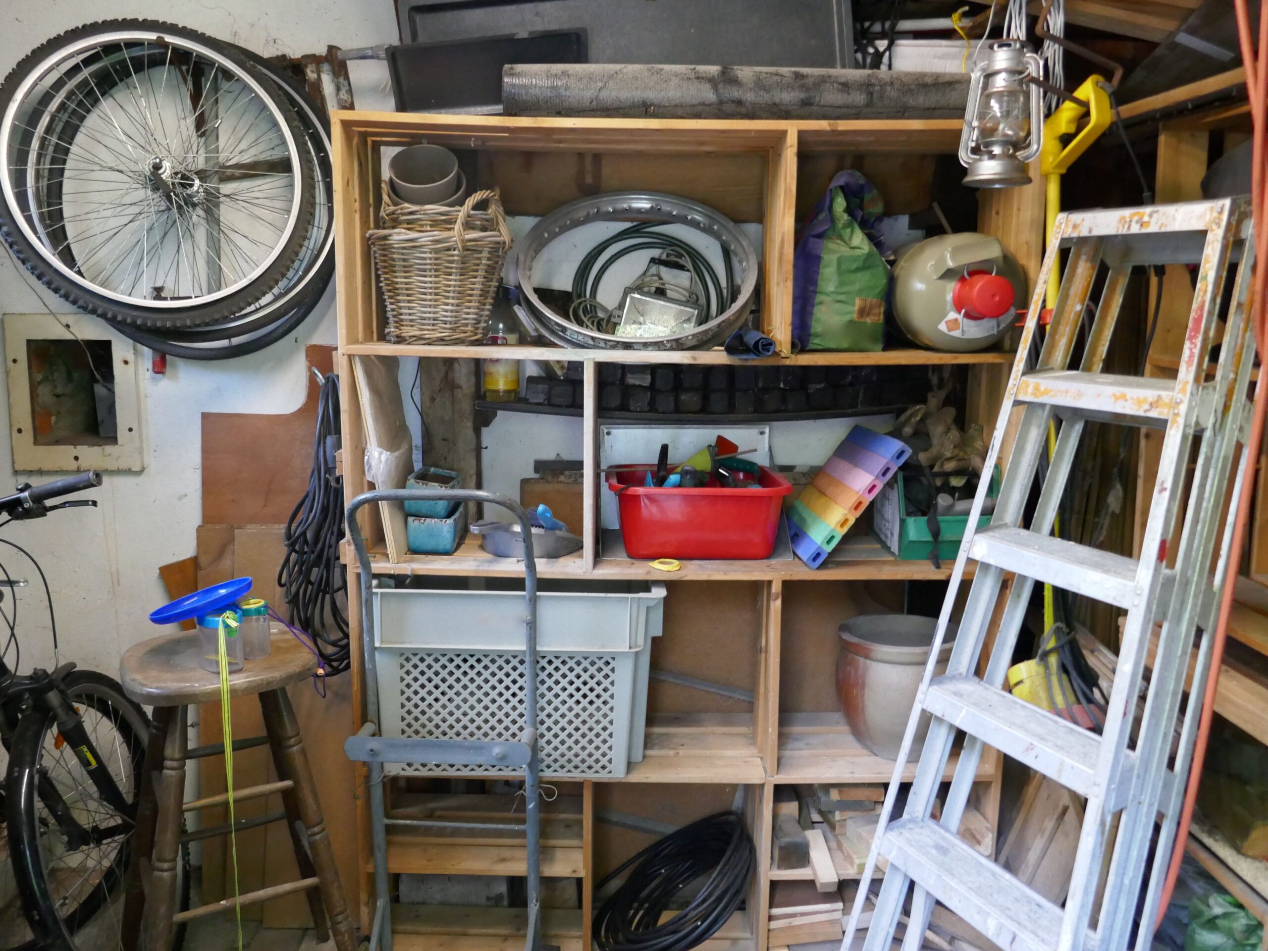 messy garage